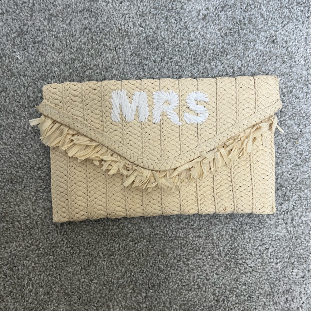 Adorable Straw MRS. Clutch
